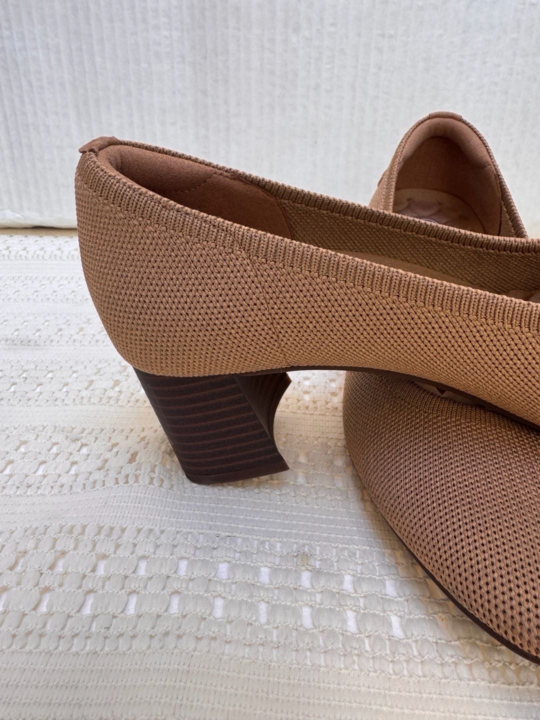 Vivaia Pointed Toe Block Heel Pumps Size 37 Brown Knit Shoes 7