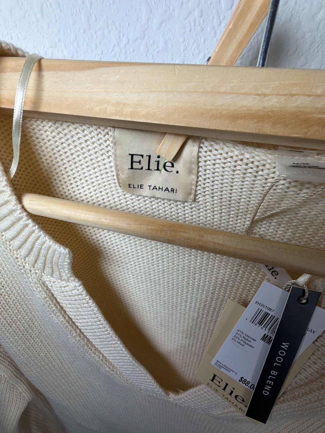 Elie Elie Tahari V-Neck Sweater Size M Flax Wool Blend 3