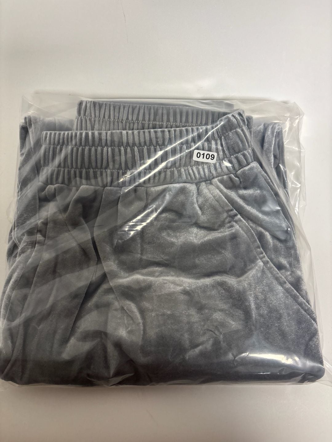 Better Be Velvet Jogger Pants Size L Gray Elastic Waist 10