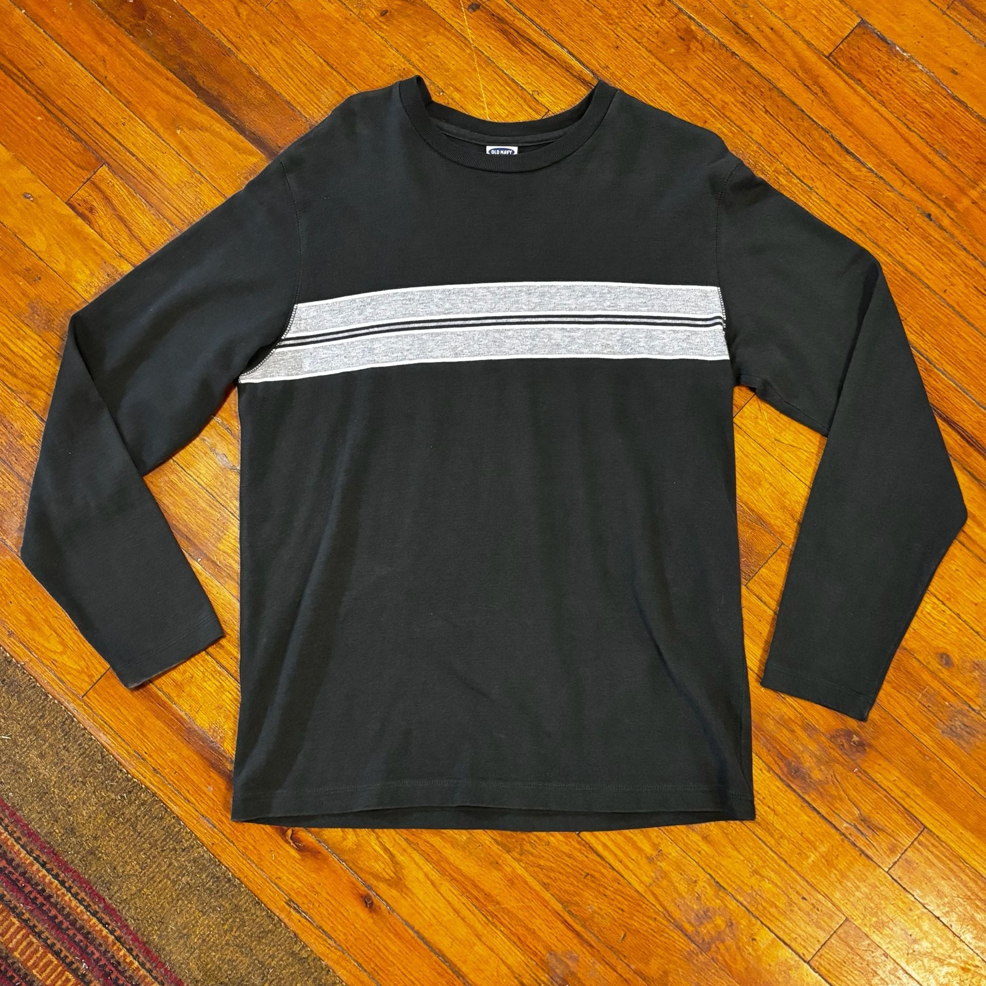 Vintage Y2K Old Navy Long Sleeve T-Shirt Size M Olive Green Black Striped 2
