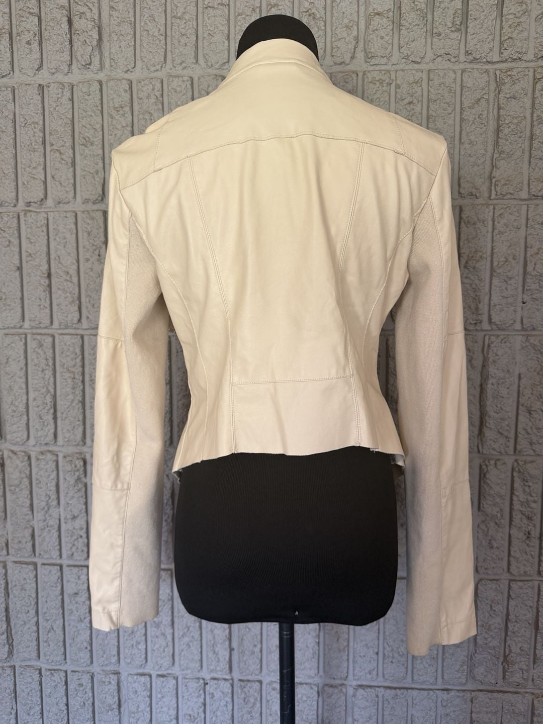 905 BKE Outerwear Jacket Size M Cream Faux Leather 4