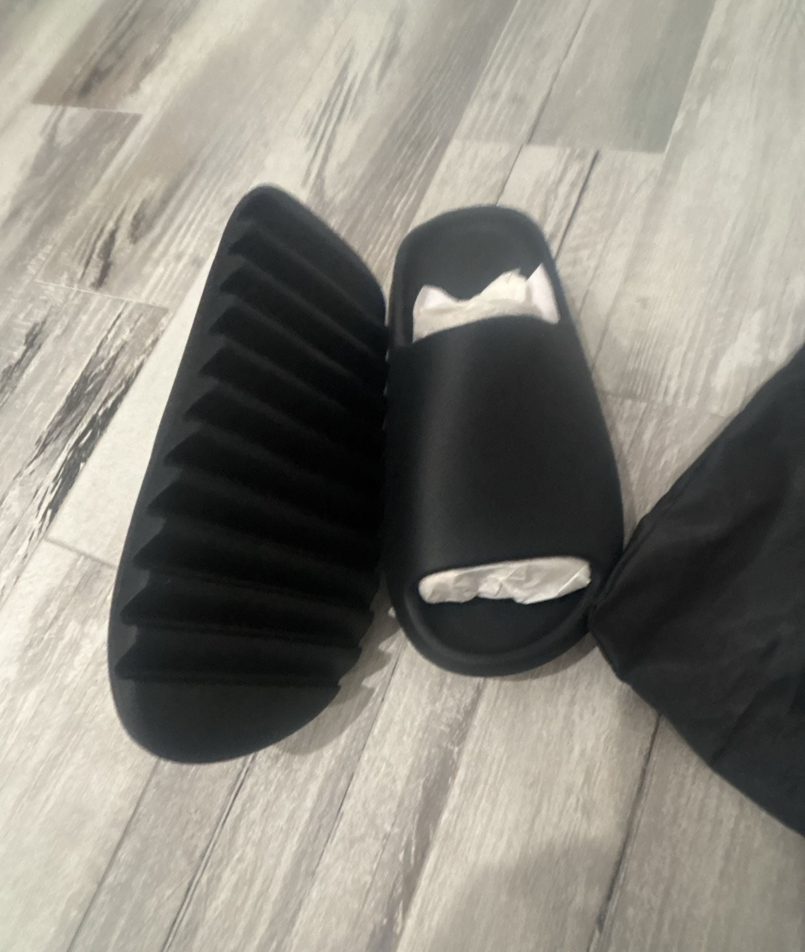Fear of God Essentials Slides Black YS-01 4