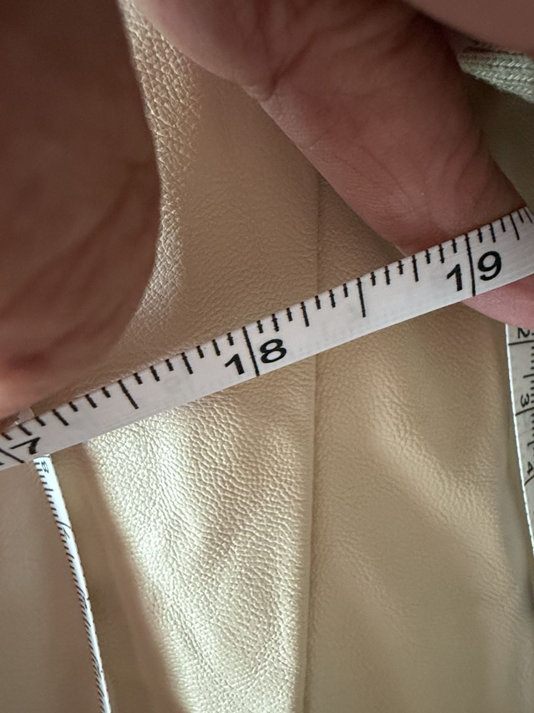 905 BKE Outerwear Jacket Size M Cream Faux Leather 5