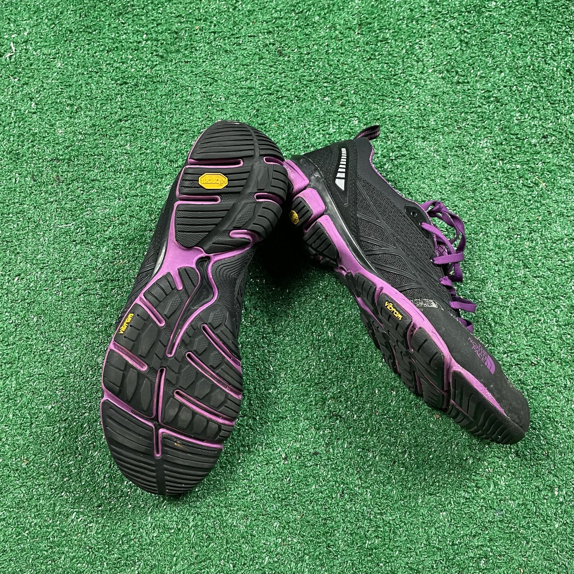 The North Face Ultra Kilowatt Size 10 Black Purple Trainer Shoes 8