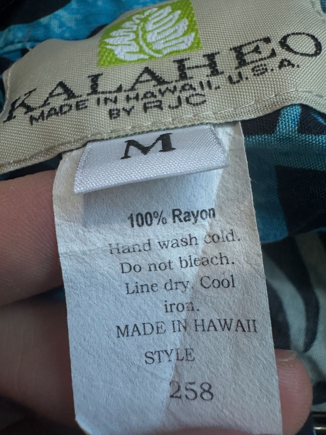 Hawaiian Aloha Shirt Blue Black Tribal Tiki Polynesian Resort Men’s M 7