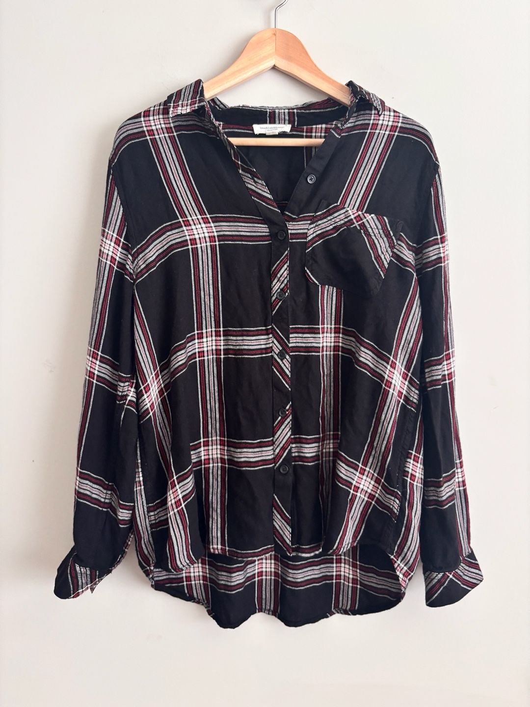 Beachlunchlounge Plaid Button Down Shirt Black Red White 2