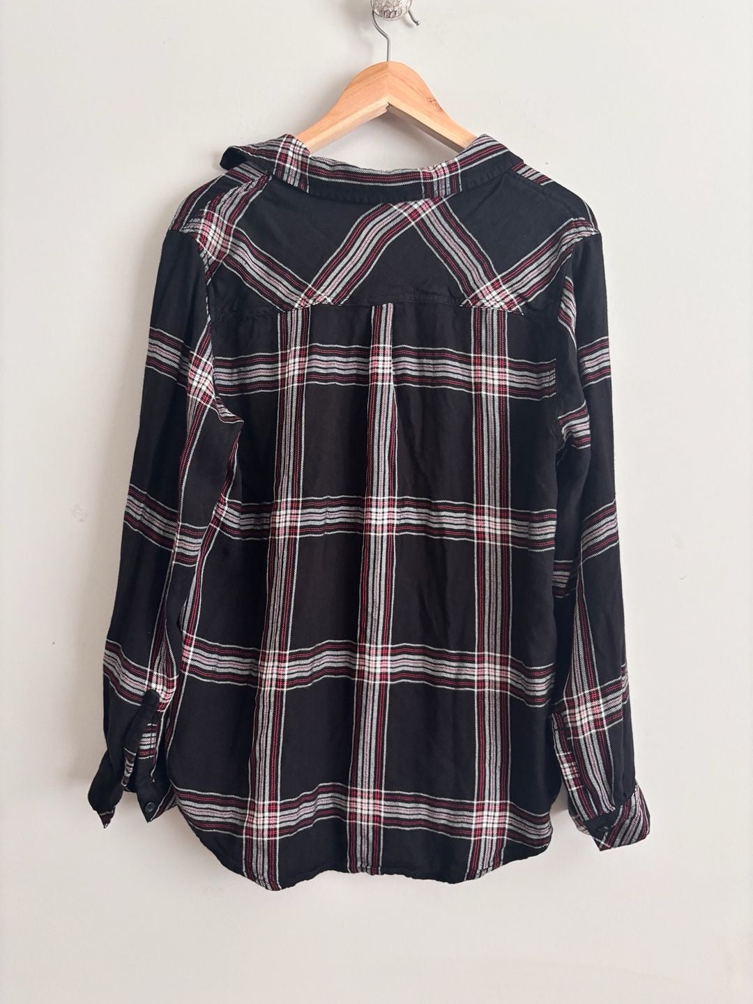 Beachlunchlounge Plaid Button Down Shirt Black Red White 6