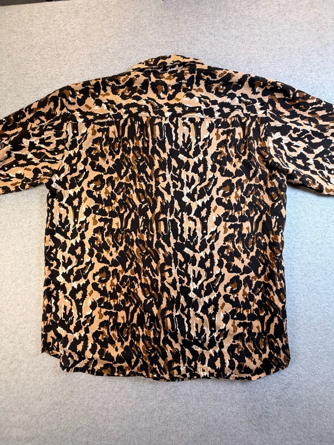 Prianika's Collection Leopard Print Button-Up Shirt Size M Brown Polyester 7