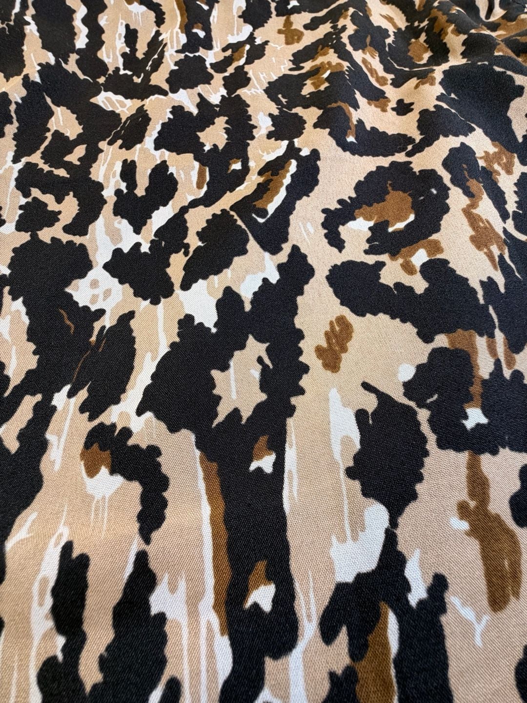 Prianika's Collection Leopard Print Button-Up Shirt Size M Brown Polyester 8