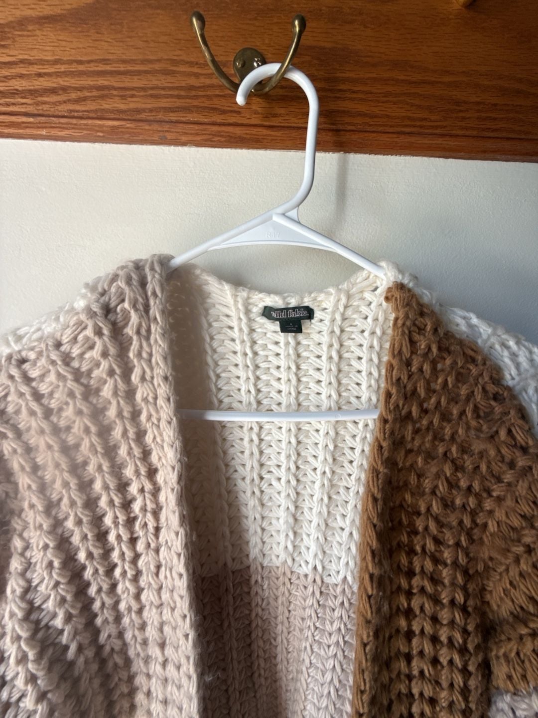 The Perfect Fall 🍁 Chunky Knit Cardigan Size S Color Block 3