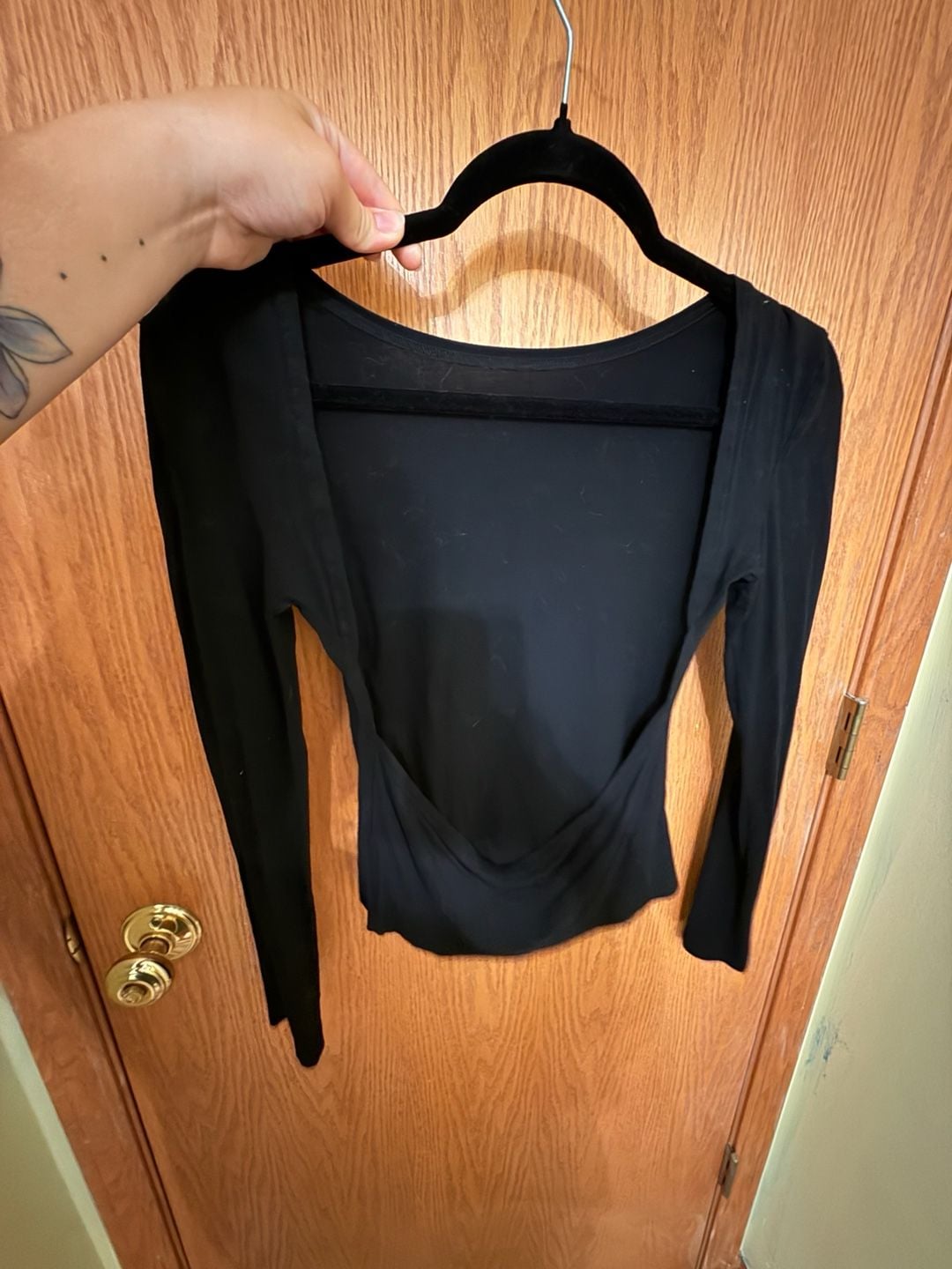 ForeFair Long Sleeve Open Back Top Size M Black Modal Spandex 4