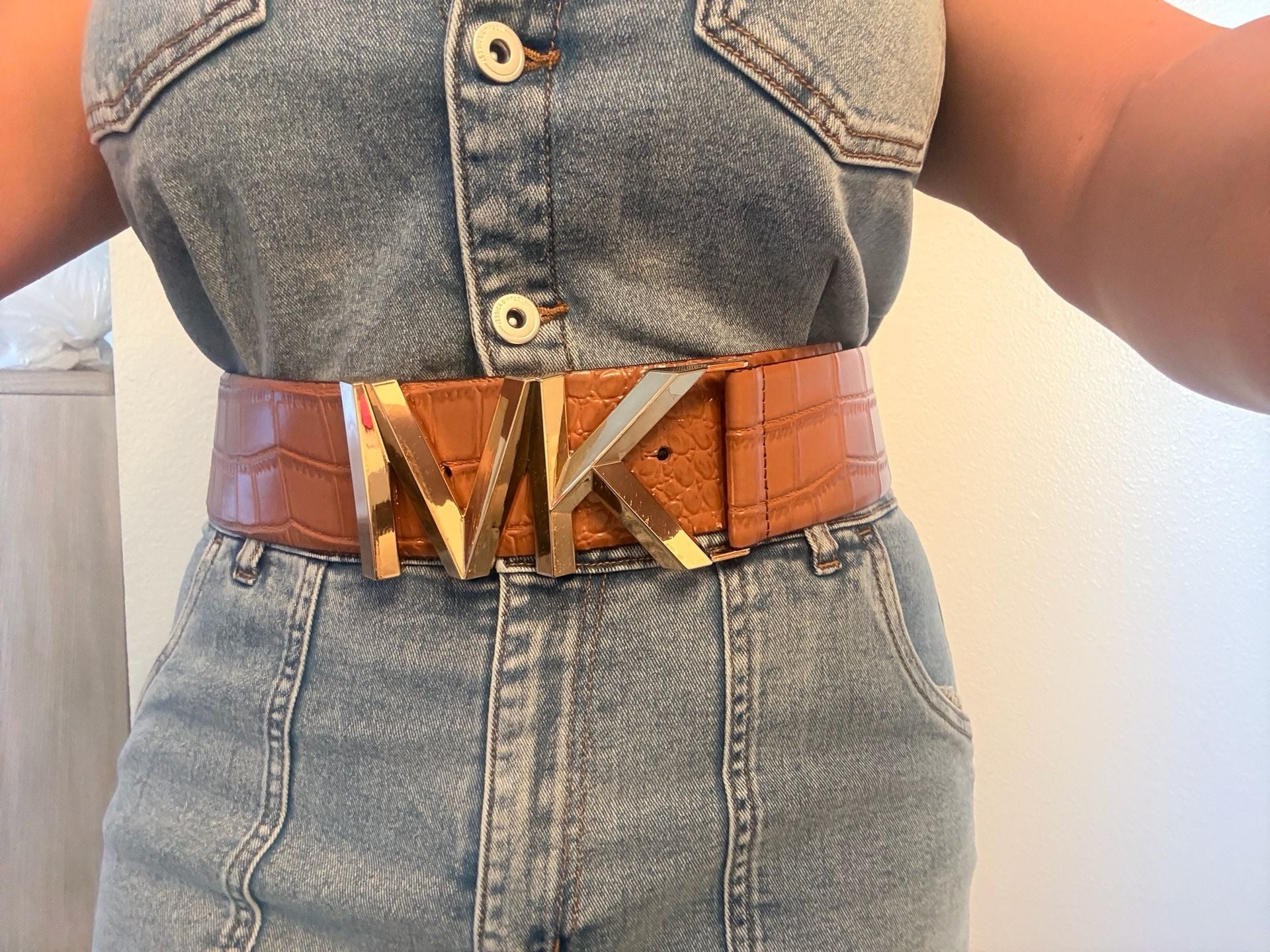 Michael Kors Logo Belt Size M Brown Croc Embossed Leather 5