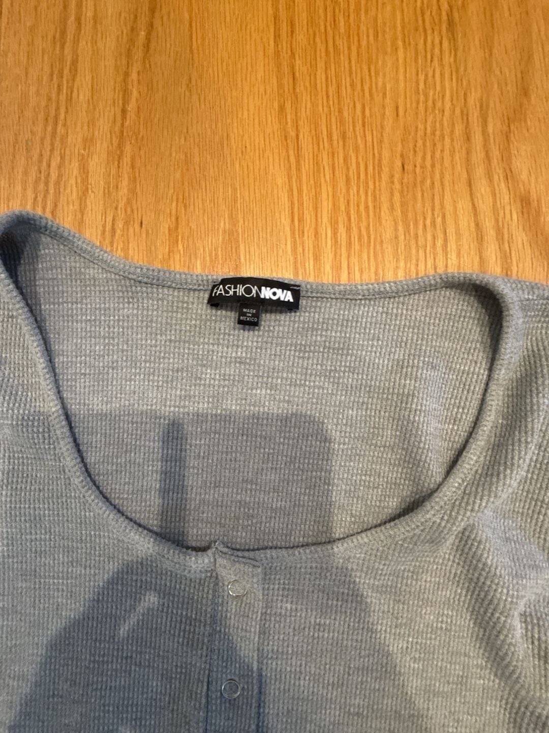 Fashion Nova Waffle Knit Button Up Top Size XL Gray
Runs small 3