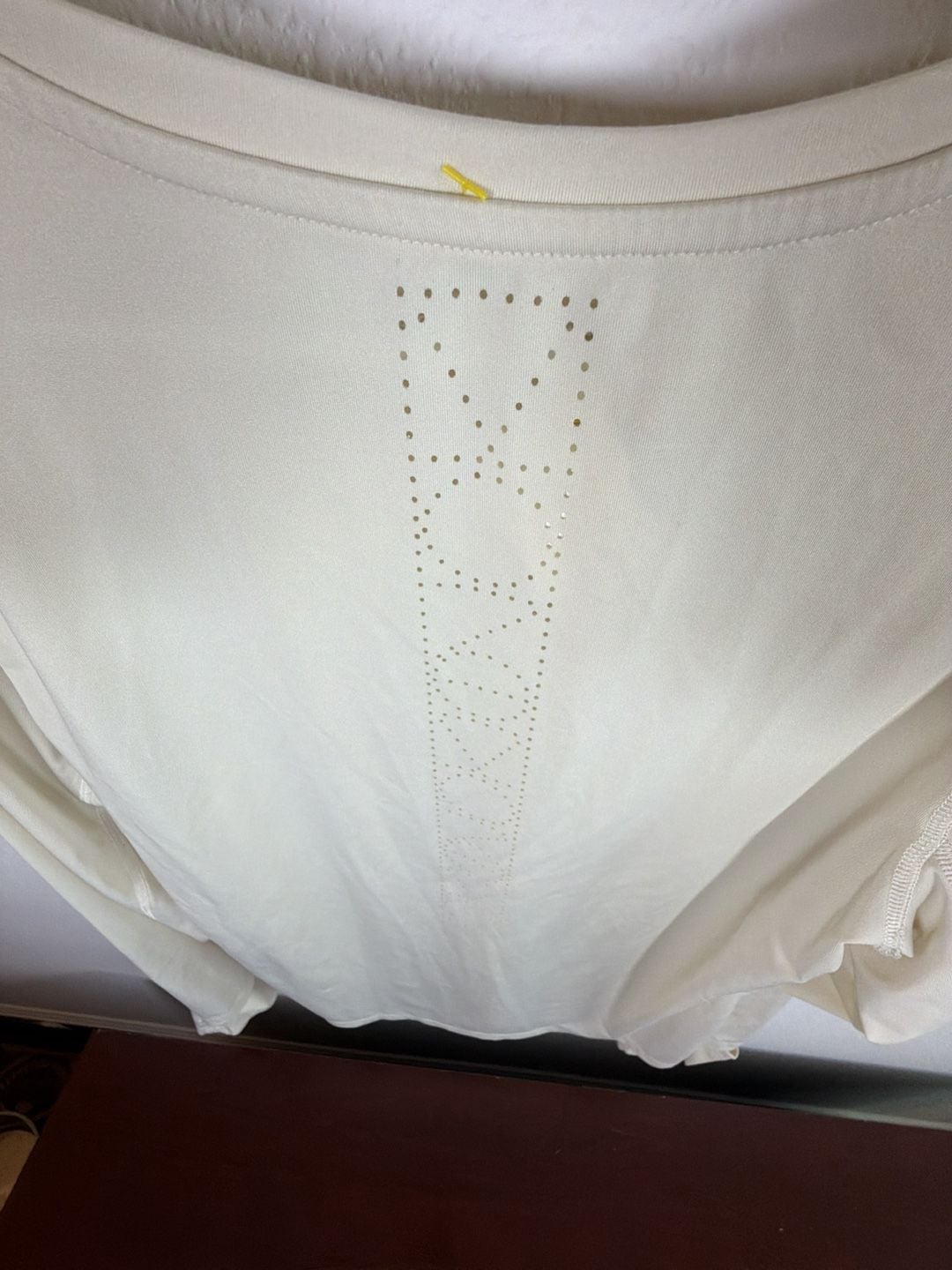 H&M Move Long Sleeve Top Size L Cream Athleisure 7