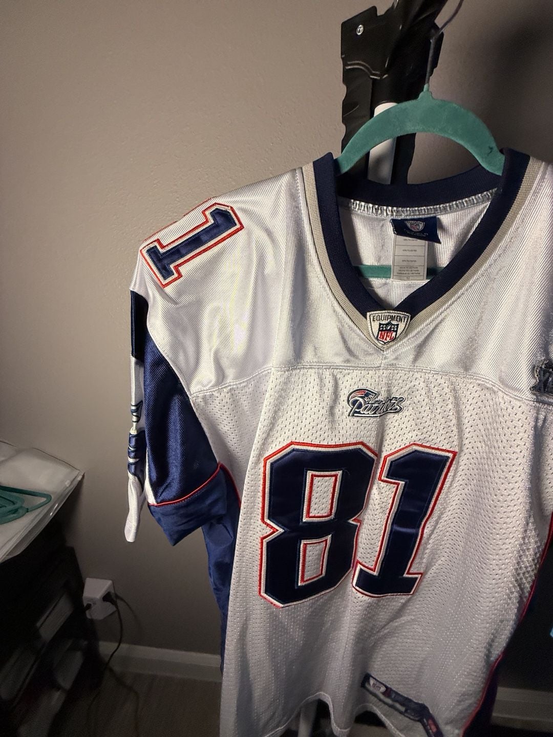 Reebok NFL Patriots Aaron Hernandez 81 Super Bowl XLVI Jersey Size 52 White 5