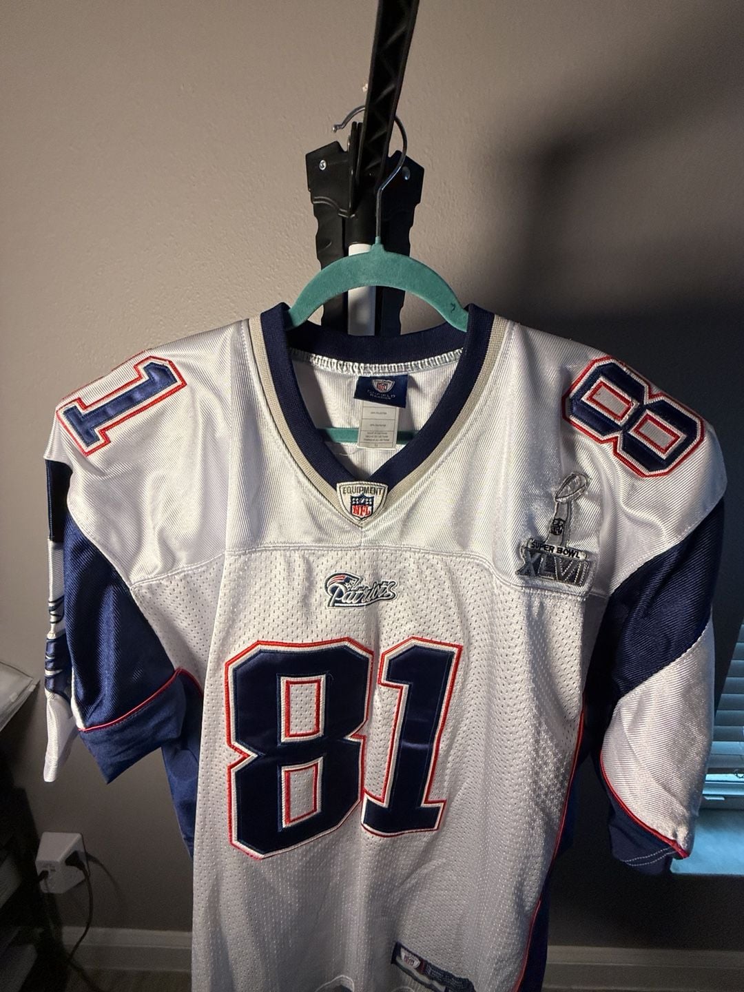 Reebok NFL Patriots Aaron Hernandez 81 Super Bowl XLVI Jersey Size 52 White 6