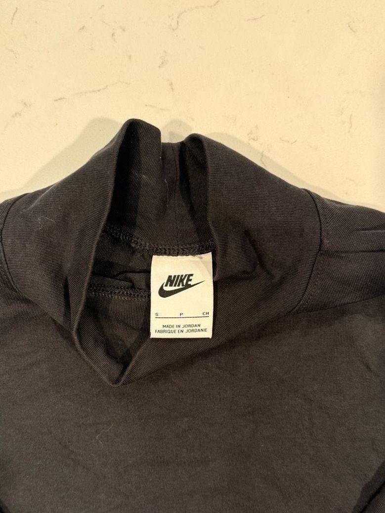 Nike Sportswear Essentials Mock Neck Long Sleeve Top Size S Black 2