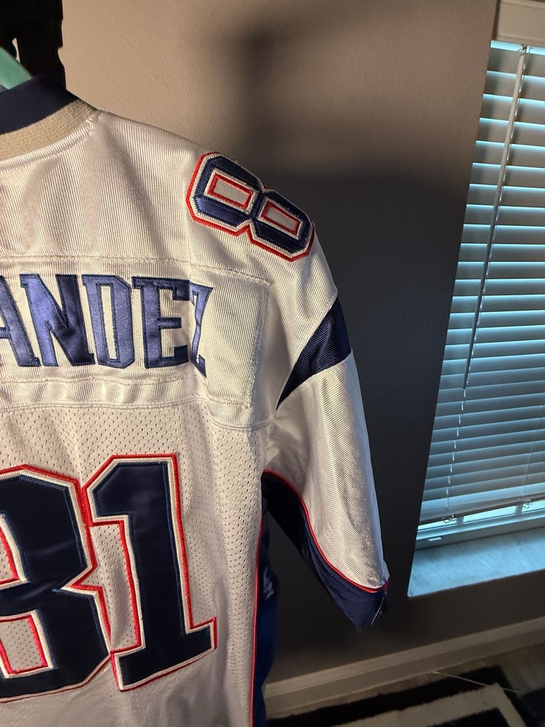 Reebok NFL Patriots Aaron Hernandez 81 Super Bowl XLVI Jersey Size 52 White 10