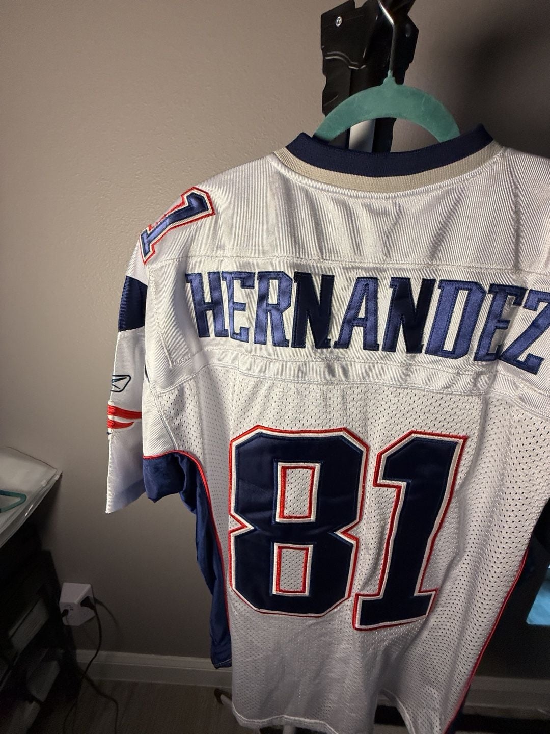Reebok NFL Patriots Aaron Hernandez 81 Super Bowl XLVI Jersey Size 52 White 11