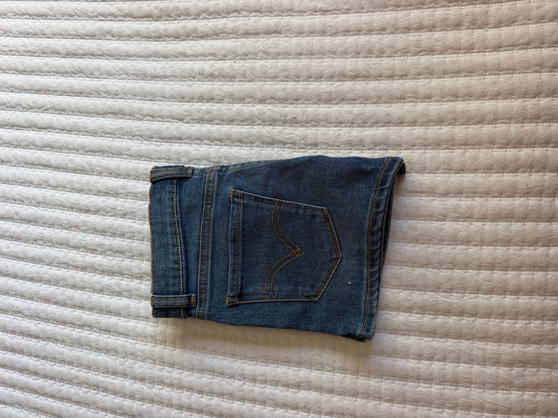 Levi's Girlfriend Short Size M 7/8 Athens Without Destruction 4