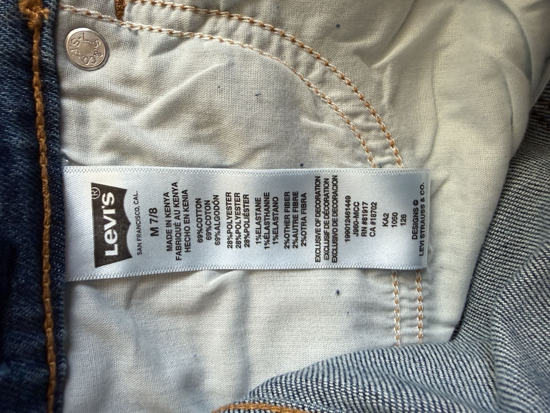 Levi's Girlfriend Short Size M 7/8 Athens Without Destruction 6
