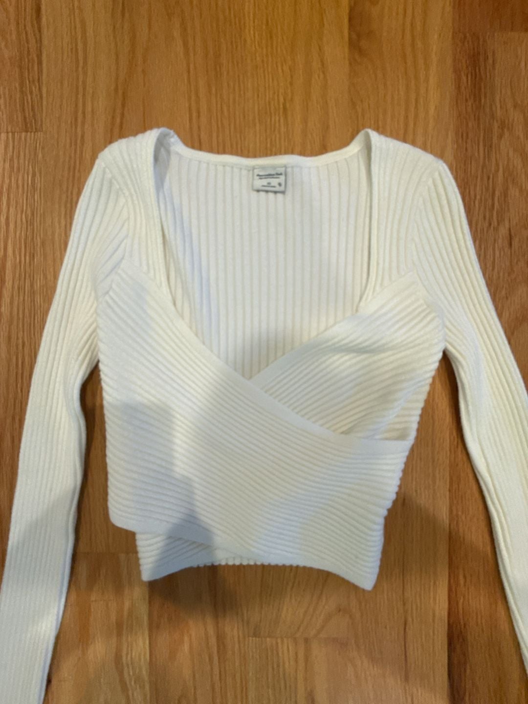 Abercrombie & Fitch Wrap Sweater Size XS White Long Sleeve Cropped Ribbed 4