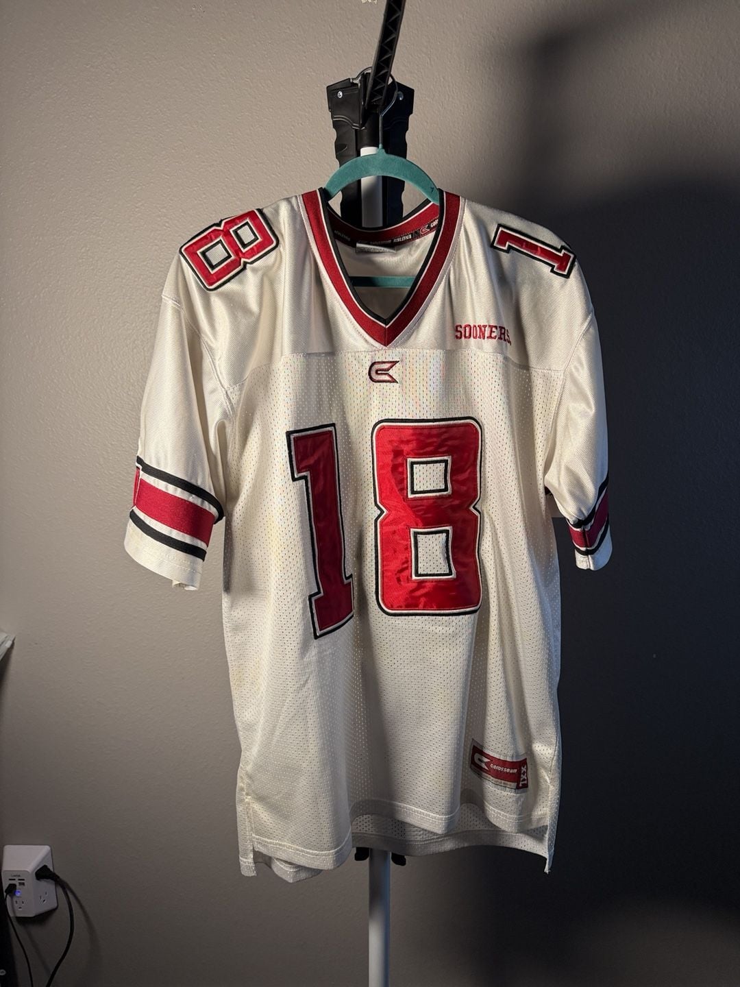 Colosseum Oklahoma Sooners Football Jersey Size XXL White #18 2