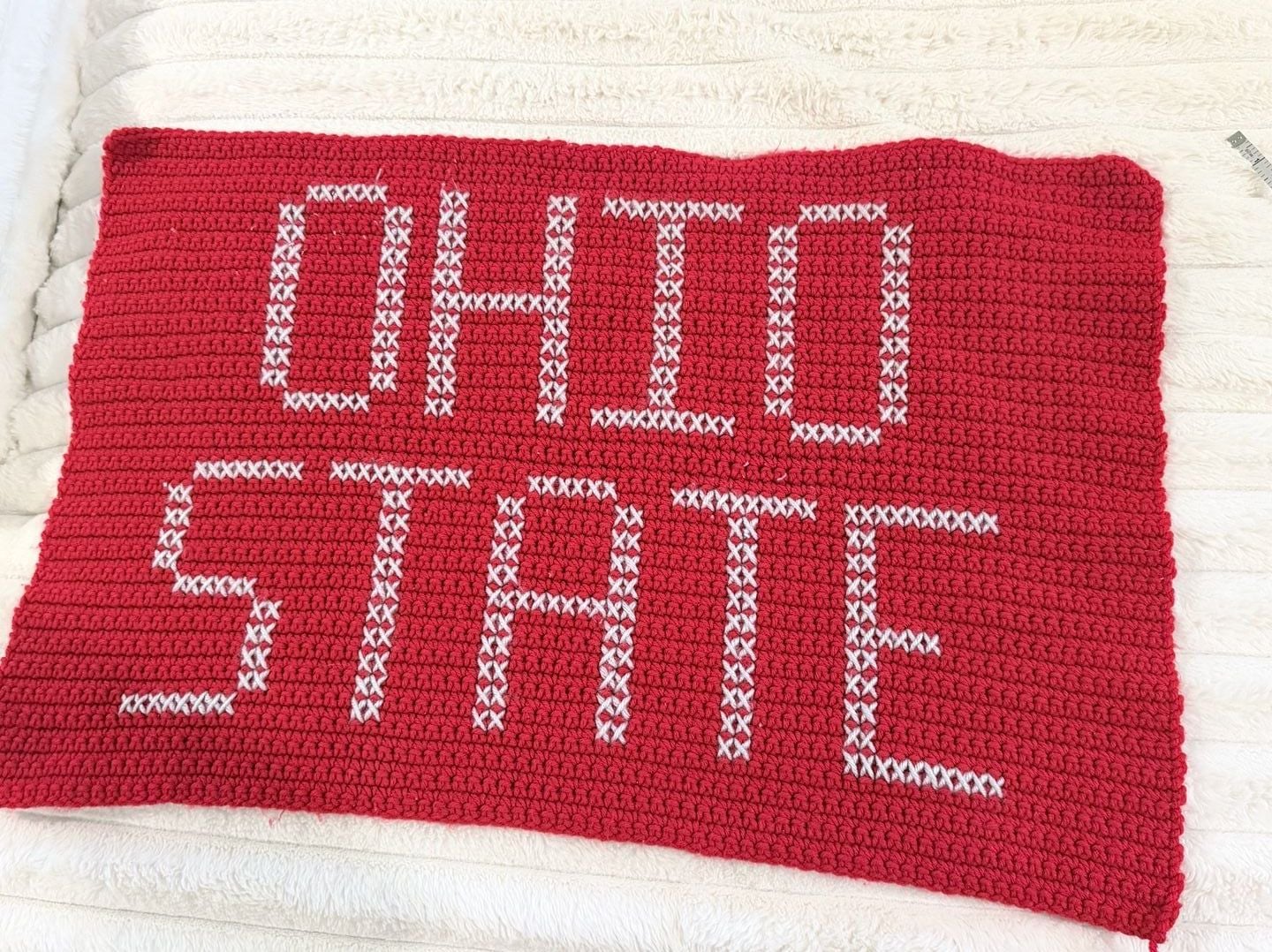 Handmade Crochet Wall Hanging Tapestry Ohio State Red White Size 18x28 1