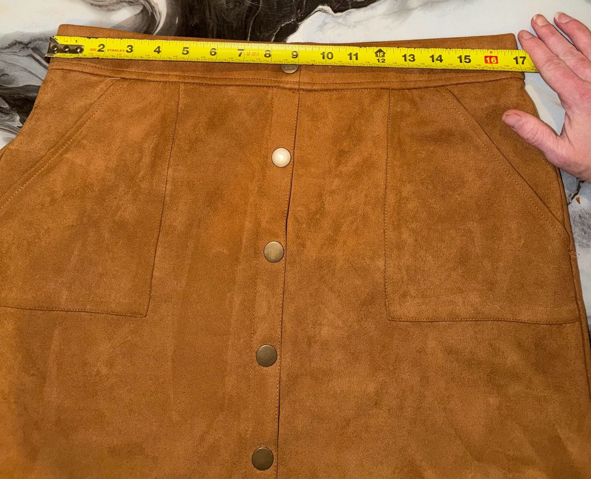 Century 21 Faux Suede Skirt Size L Brown Button Front Mini Pocket 4
