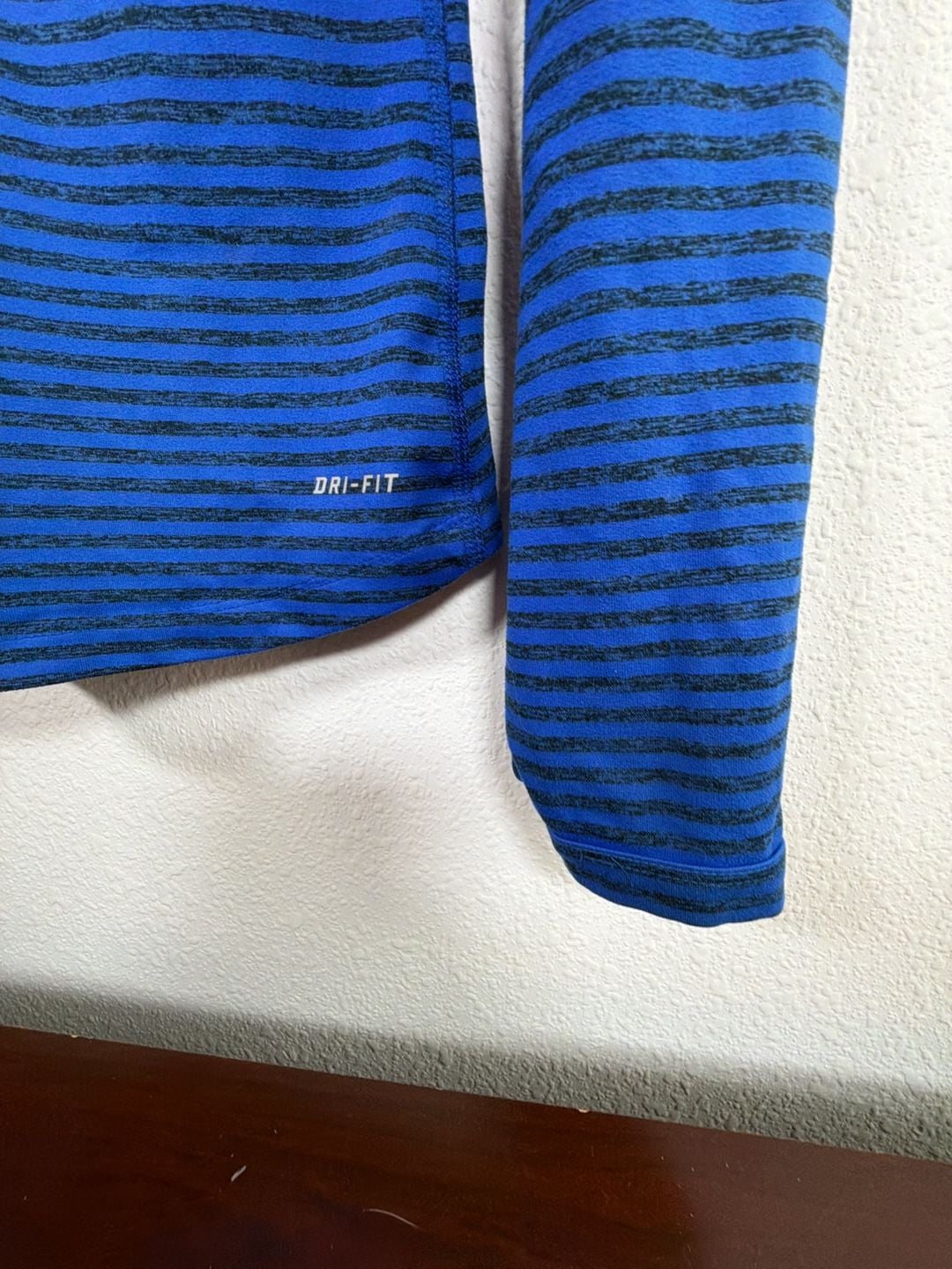 Nike Dri-FIT Element Stripe 1/2 Zip Size M Blue Black Running Pullover 9