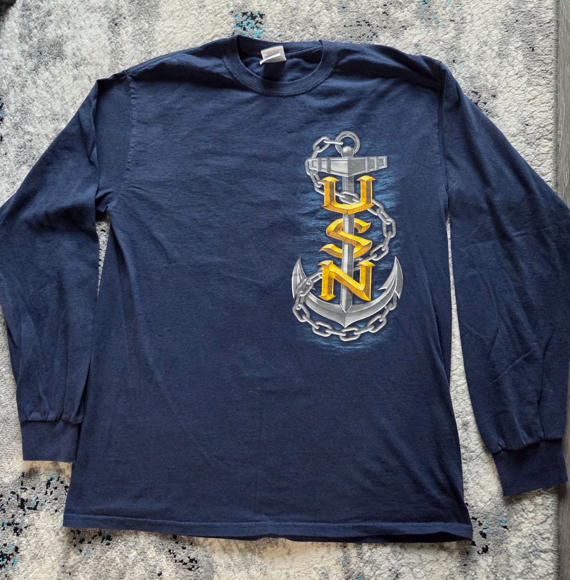 Gildan US Navy Long Sleeve T-Shirt Size M Blue Anchor Graphic 2