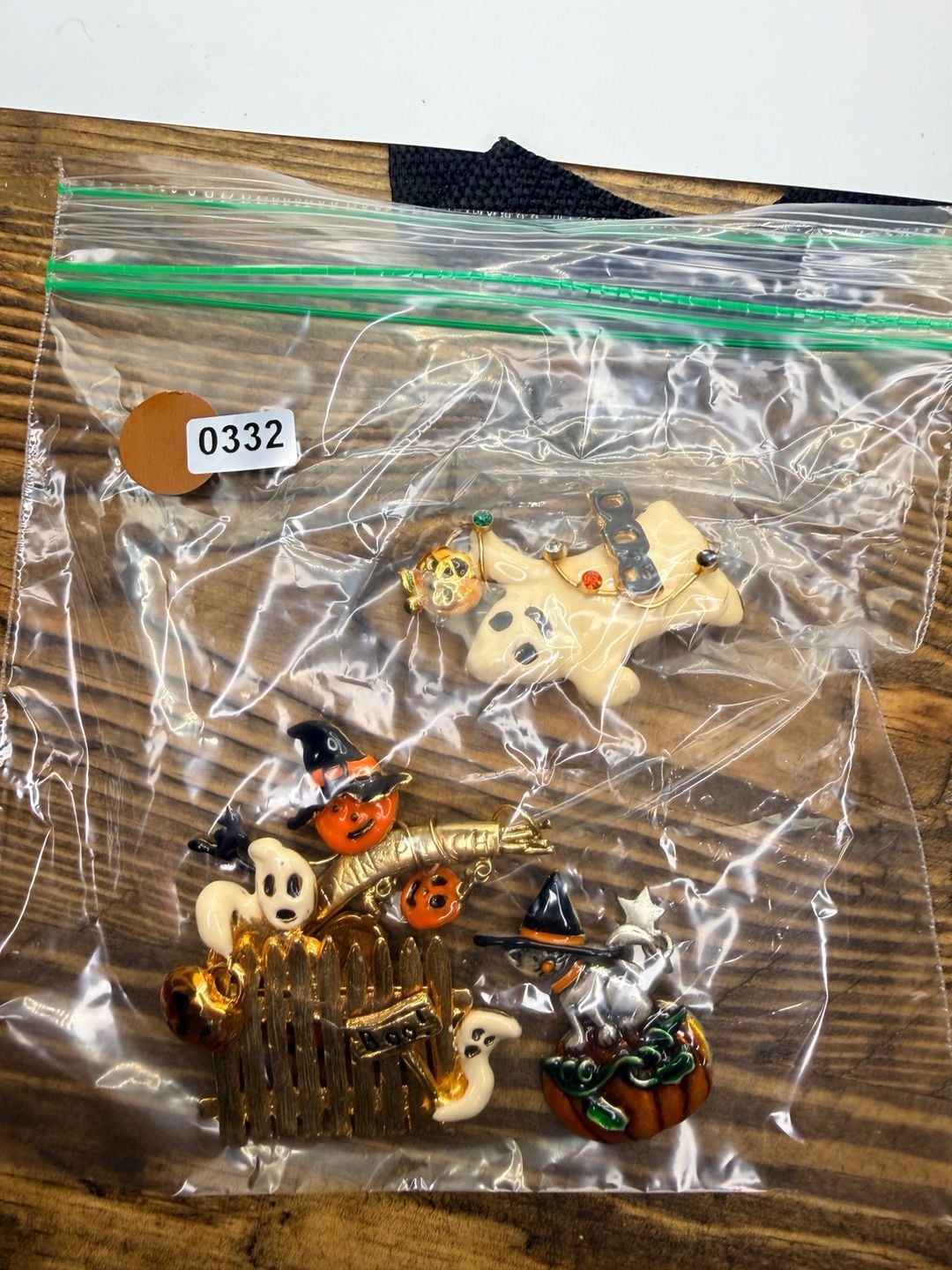 Lot of 4 Vintage Enamel Halloween Brooches Assorted 12