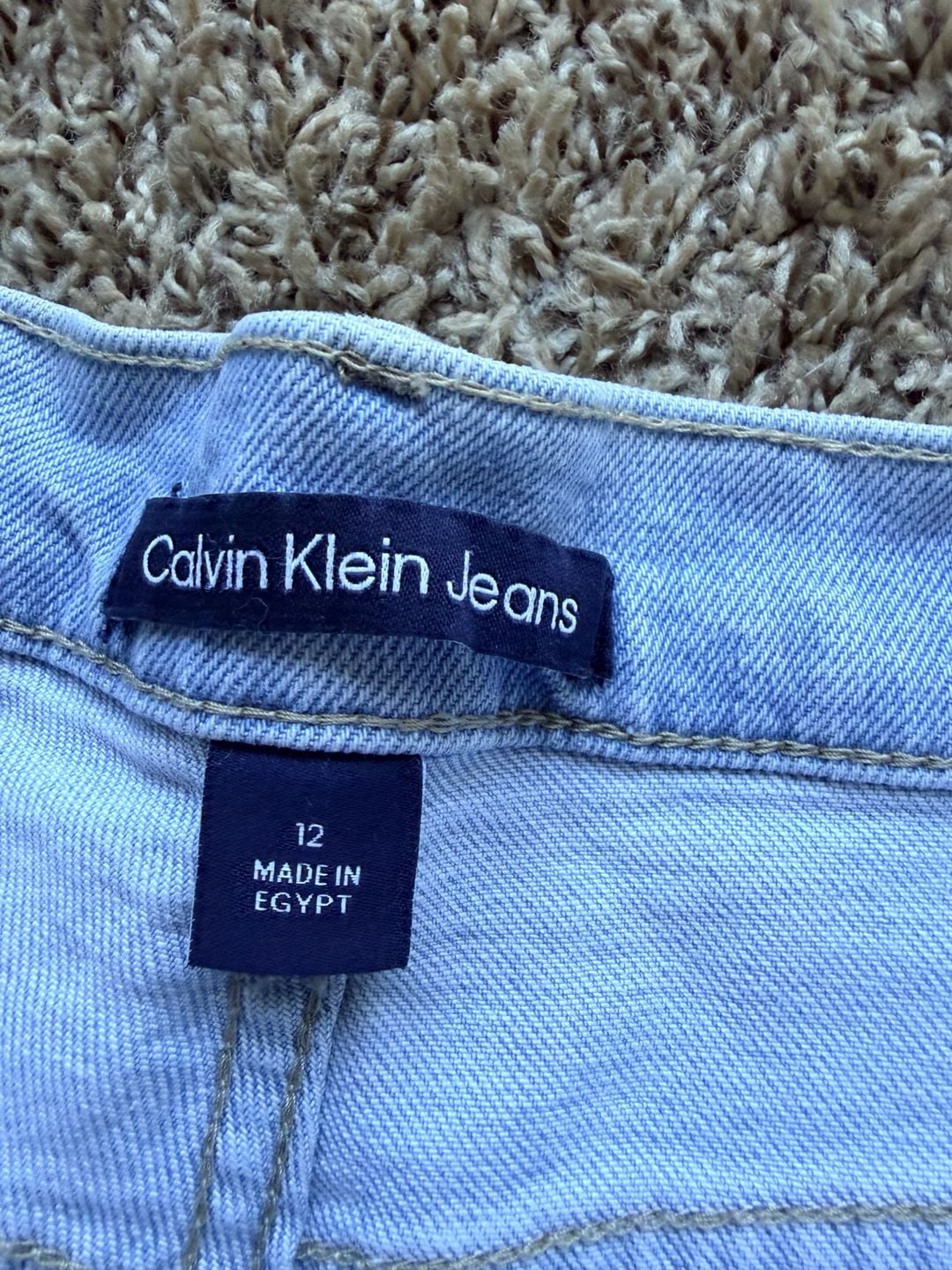 Calvin Klein Jeans Shorts Size 12 Light Wash Denim 4