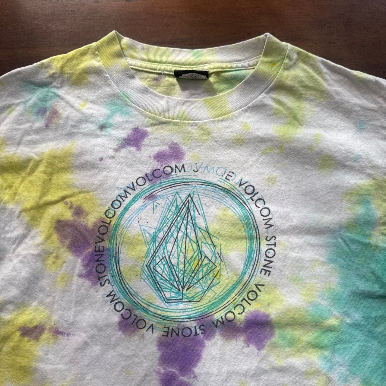 Volcom Tie Dye T-Shirt Size M Multi Graphic Logo 2