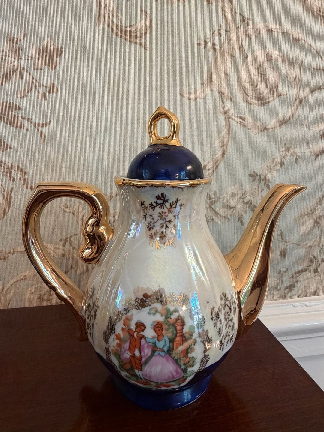 Vintage Japanese Fine Porcelain Tea Set Courting Couple Mother Of Pearl 11
