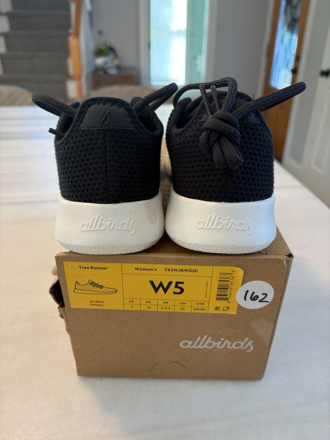 Allbirds Tree Runner Size 5 Jet Black White Sneakers Walking Shoes 6