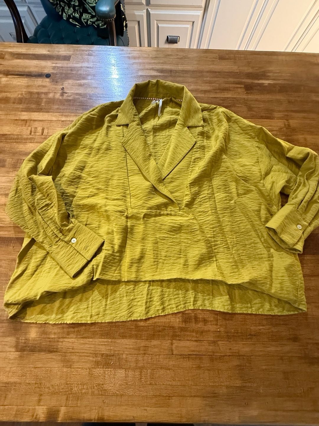 by Anthropologie Collared V-Neck Blouse Size S Green (k1) 3