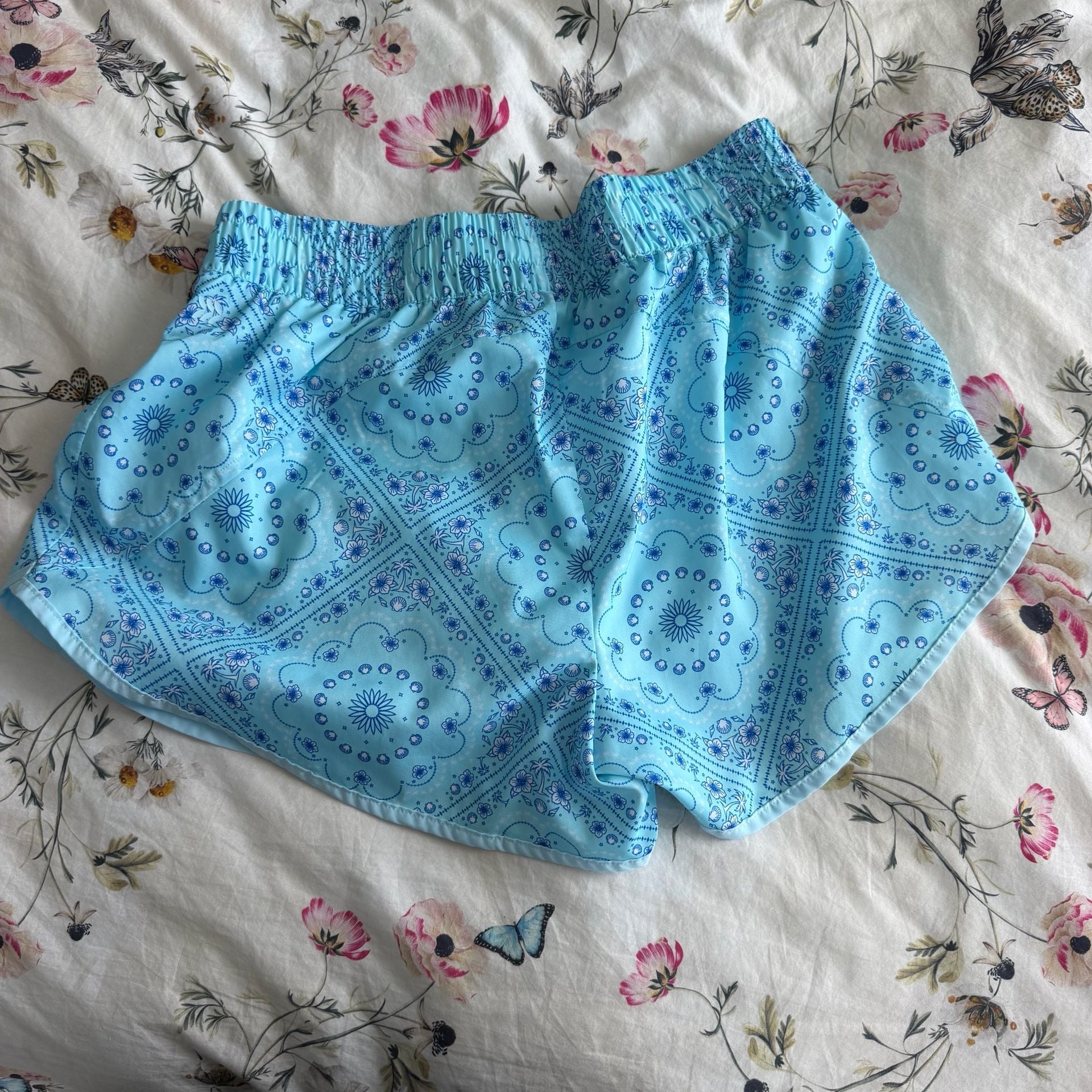 All in Motion Athletic Shorts Size L Blue Floral Bandana Print 3