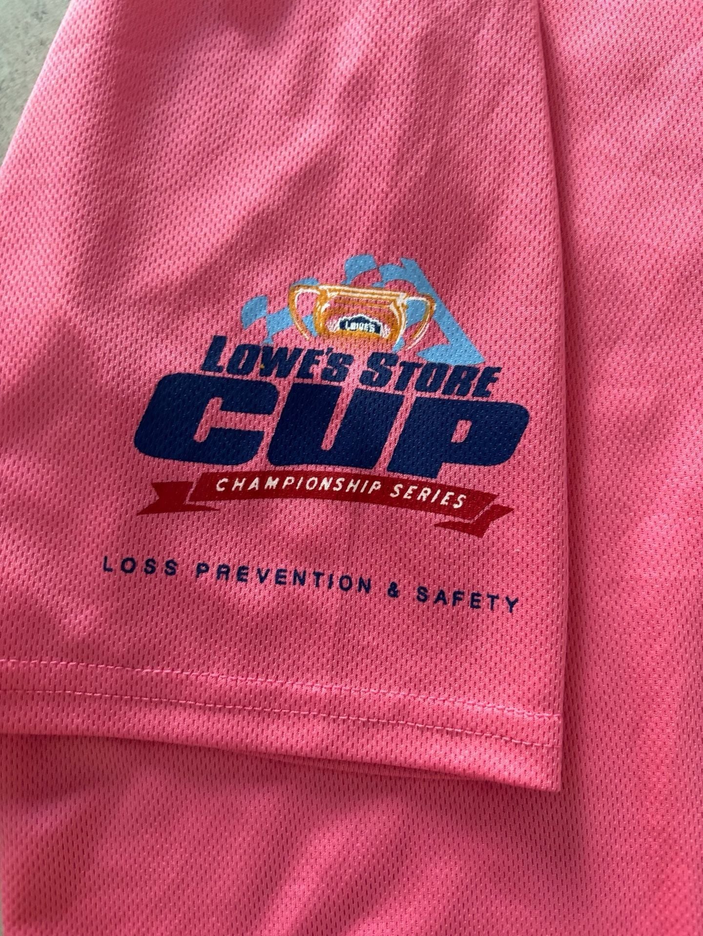 Lowe's Store Cup Size M Pink V-Neck T-Shirt 5