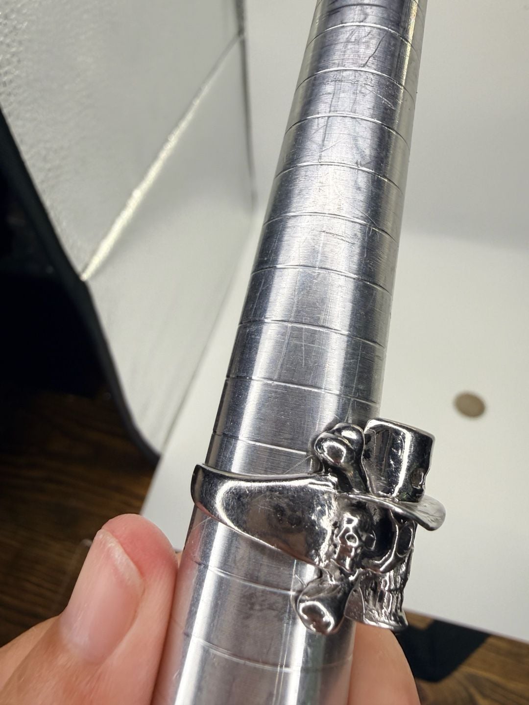 Unbranded Skull And Crossbones Top Hat Ring Size 9.5 5