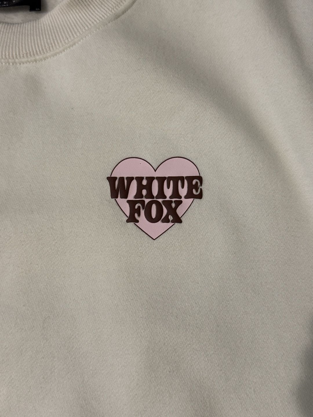 White Fox Crewneck Sweatshirt Size S/M Cream Pink Heart Cupid Arrow 3