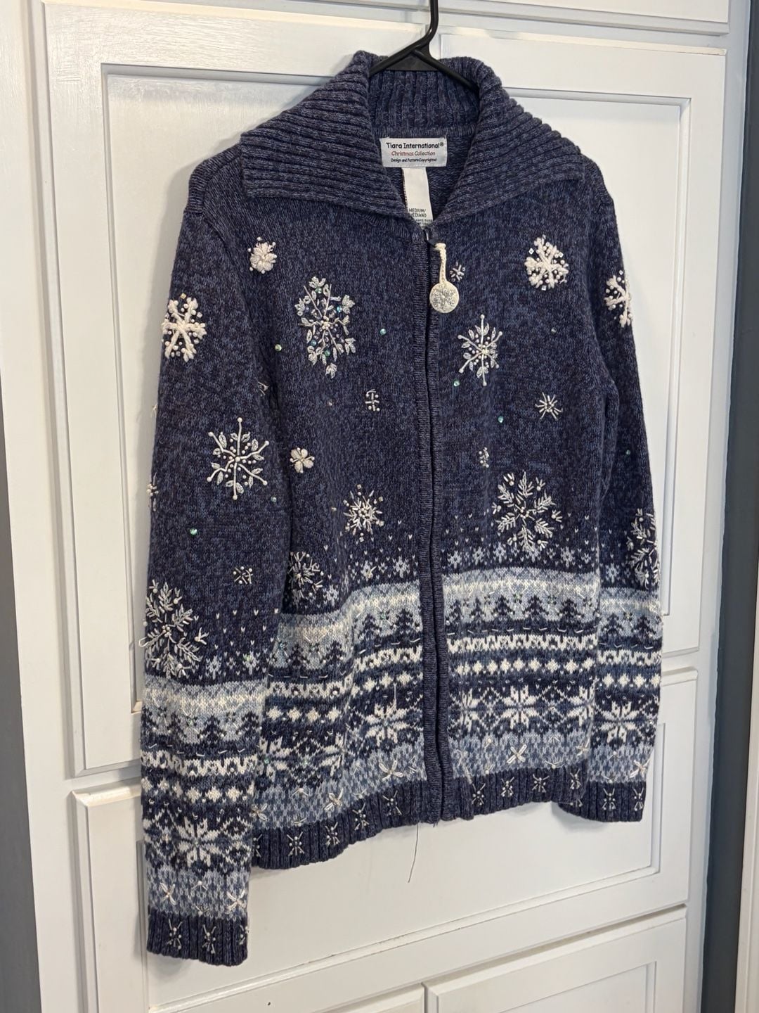 Vintage Tiara International Christmas Sweater M Beaded Snowflake Nordic Cardigan 3