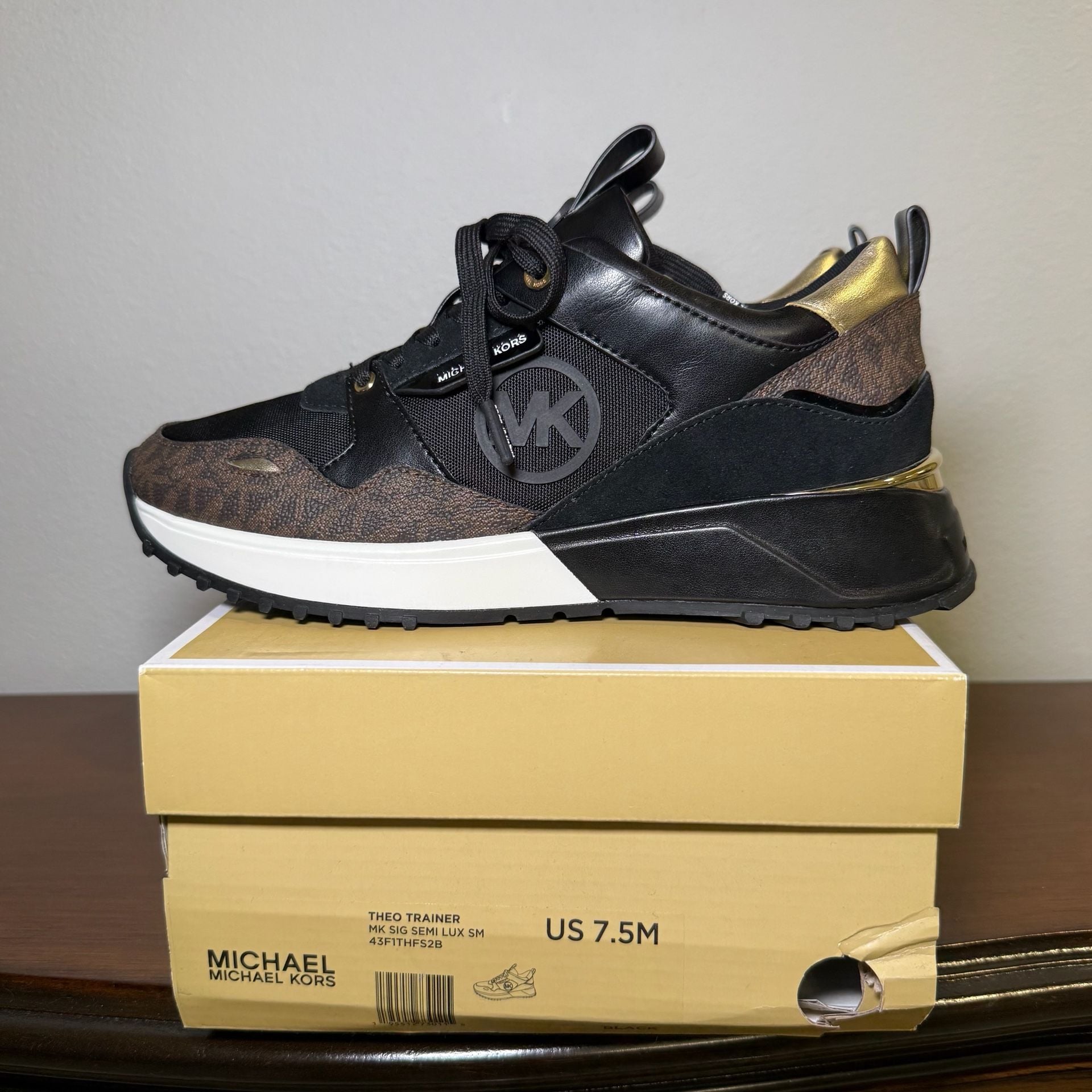 Michael Kors Theo Trainer Size 7.5M Black Monogram 3