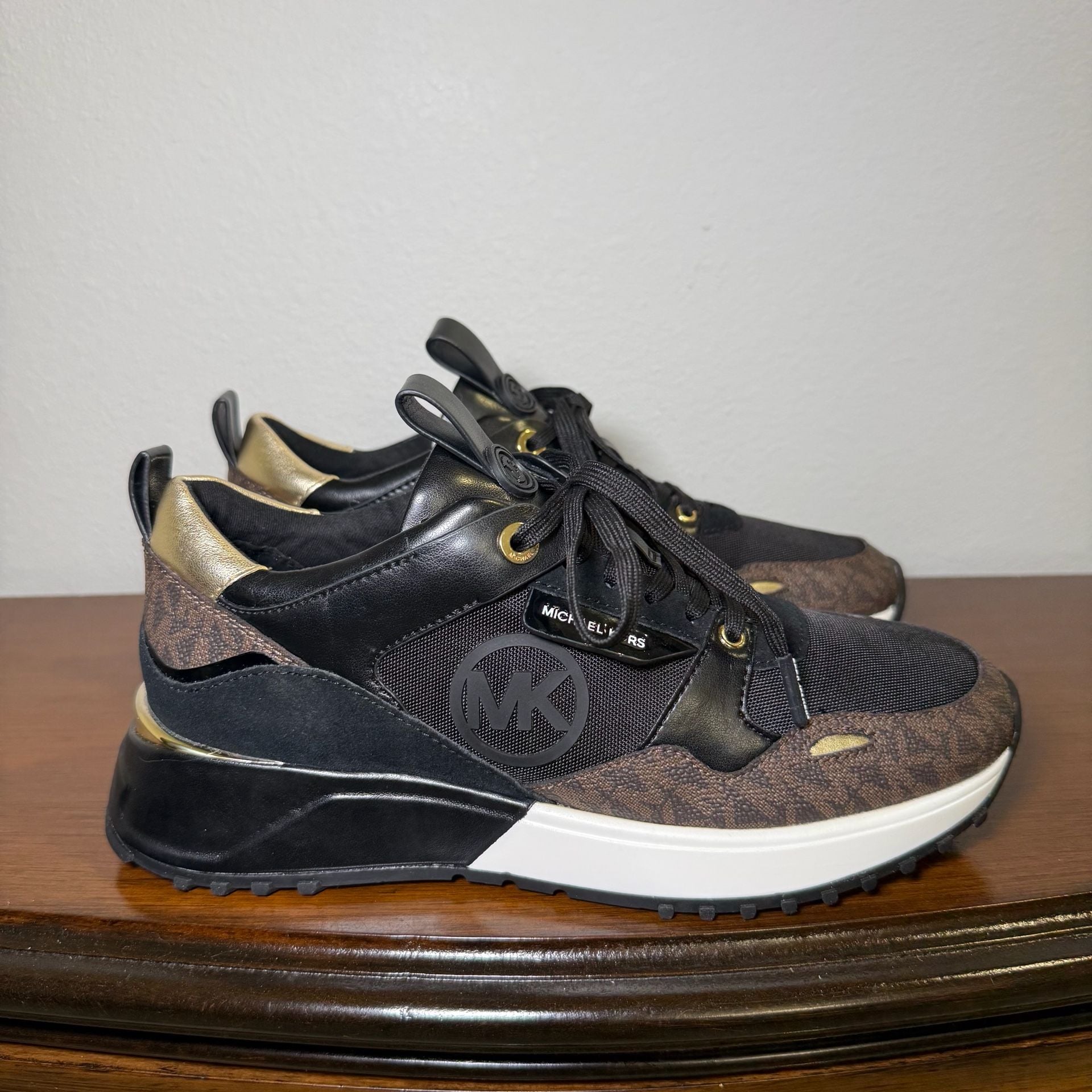 Michael Kors Theo Trainer Size 7.5M Black Monogram 5