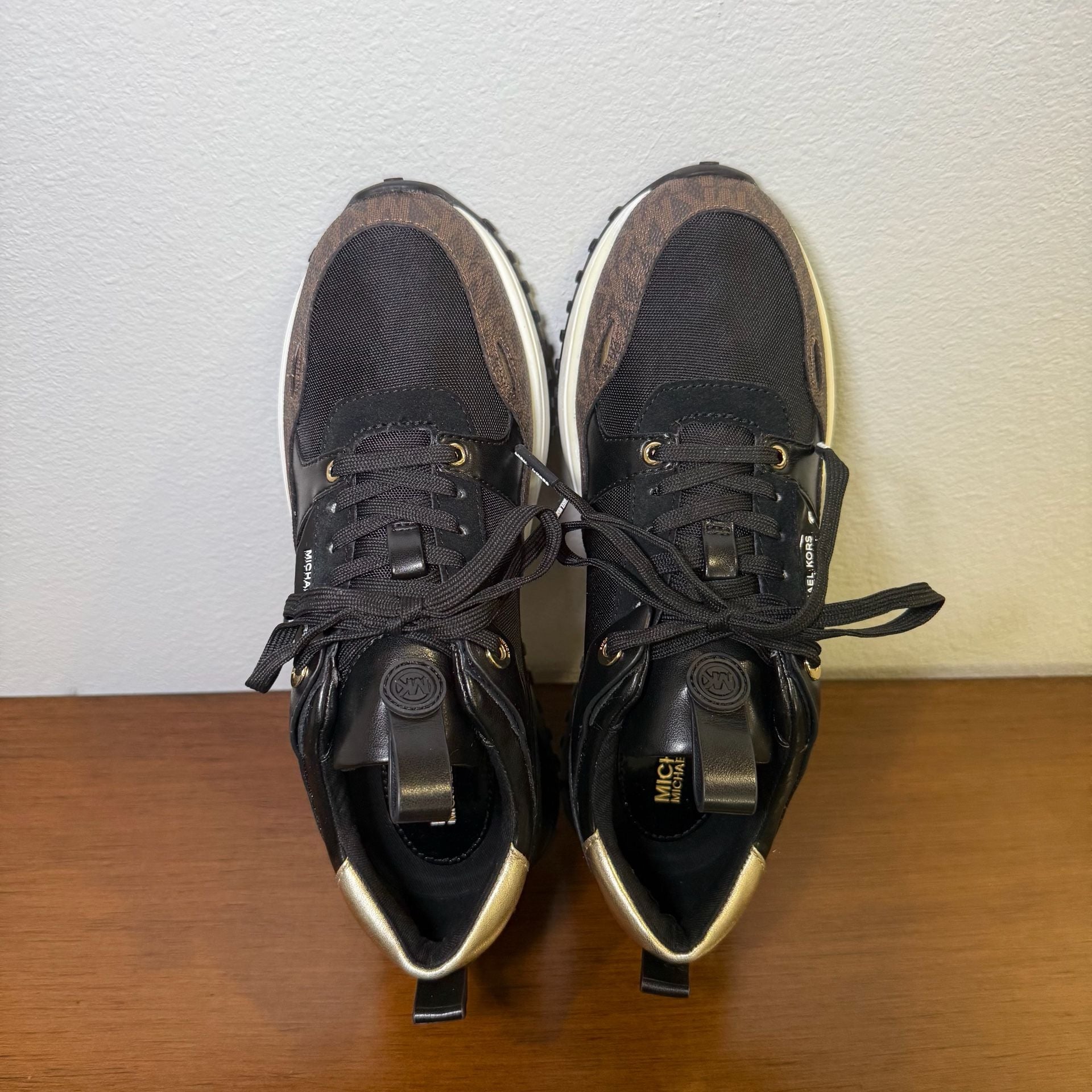 Michael Kors Theo Trainer Size 7.5M Black Monogram 9