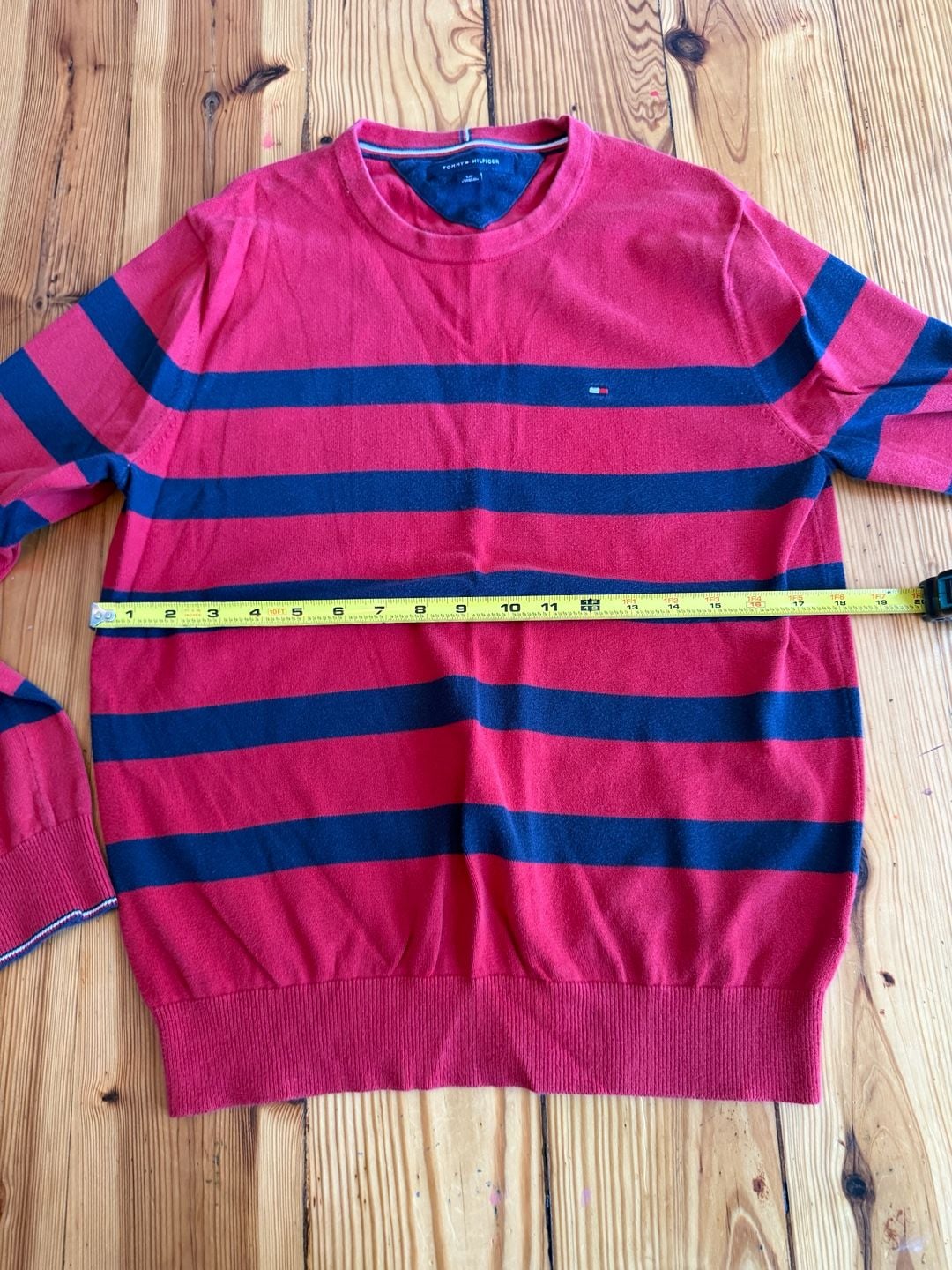 Tommy Hilfiger Crewneck Striped Sweater Size S Red Blue 6