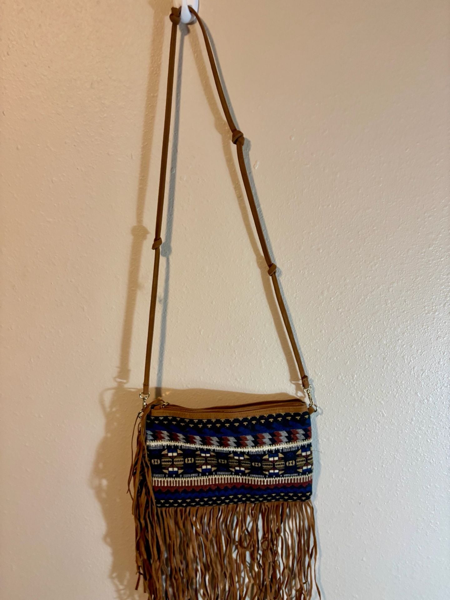 Boho Woven Aztec Pattern Fringe Crossbody Bag 1