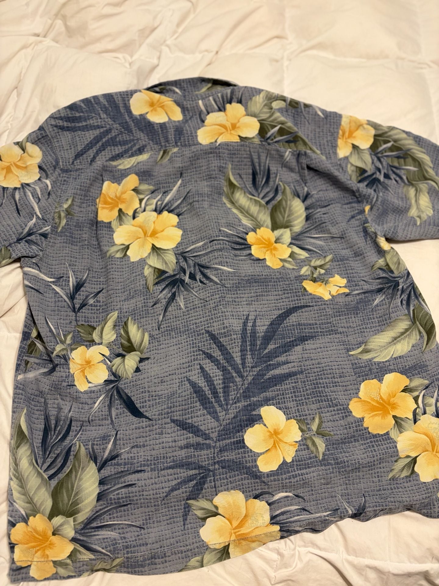 Tommy Bahama Silk Hawaiian Shirt Size XL Blue Yellow Floral Aloha 9