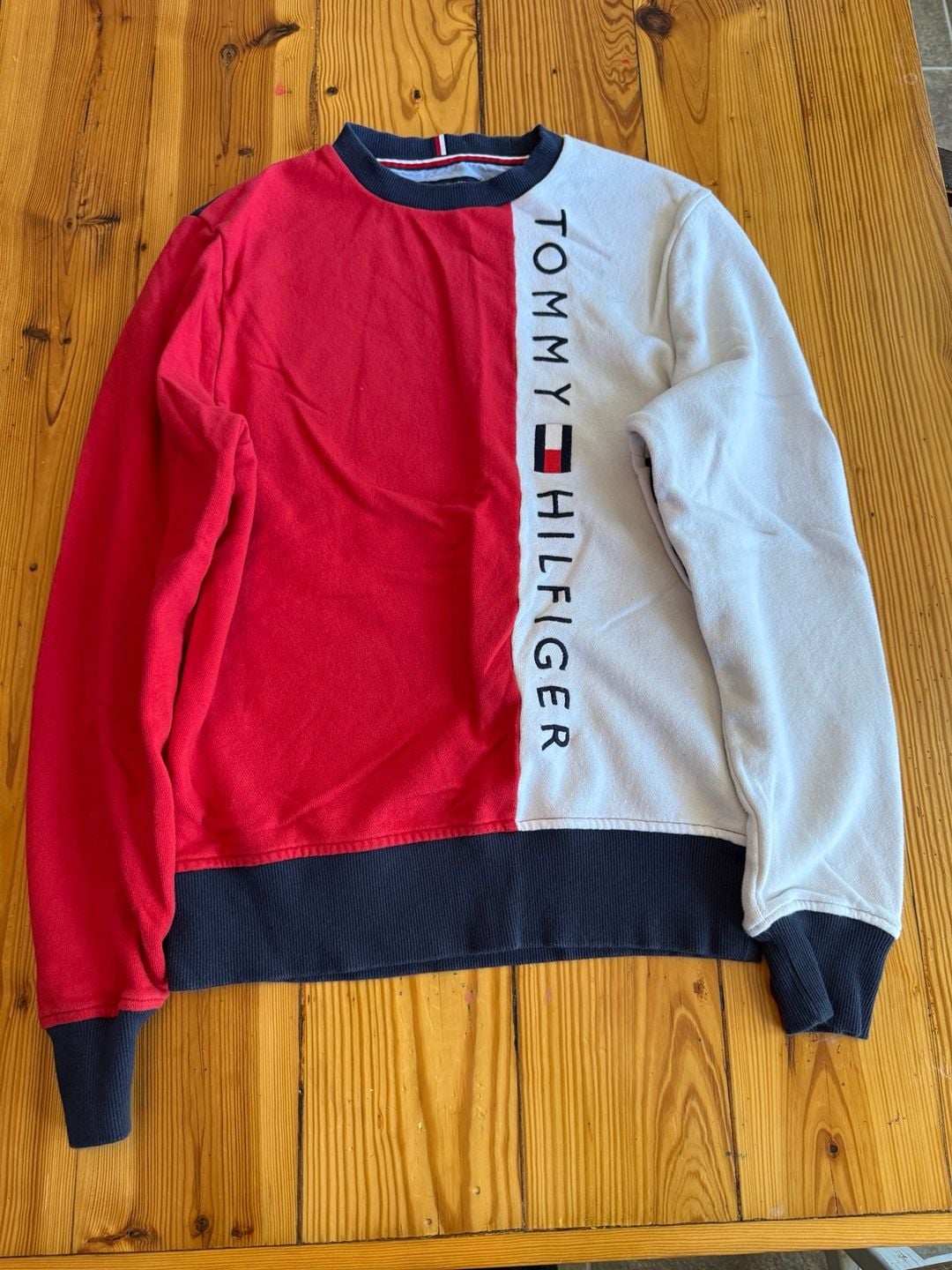 Tommy Hilfiger Crewneck Sweatshirt Size XS Red White Blue Colorblock 2