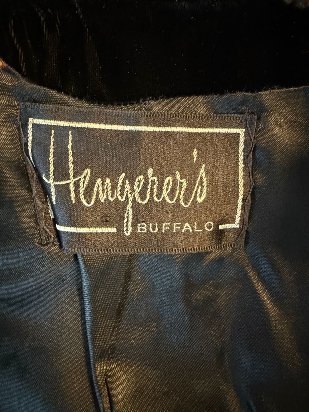Hengerer's 1950s Vintage Black Velvet Swing Coat Fur Collar 8